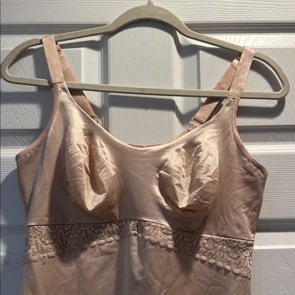Ruby Ribbon Nude Lace Full Support Shapewear Cami Tank Top 40 - Picture 4 of 7